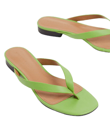 What What Wear Cali toe thong flat sandals in green leather | ASOS