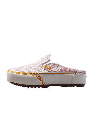 Vans Wavy Daze Stacked Slip-On Mule Sneaker | Urban Outfitters