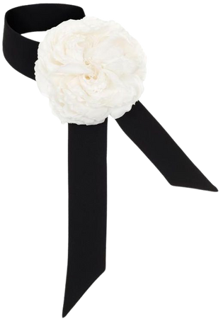 CHOKER WITH A WHITE FLOWER – TheRasarioStore