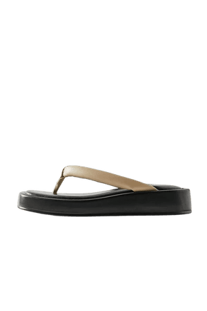 KALTUR Kate Puffy Thong Sandal | Urban Outfitters