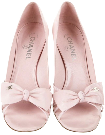 @lollialand - chanel pink bow heels