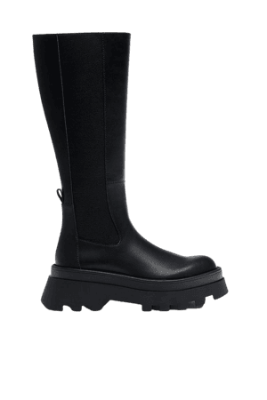 Flat track sole boots with elastic gores - pull&bear