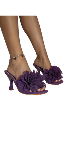 purple heels with flower detail