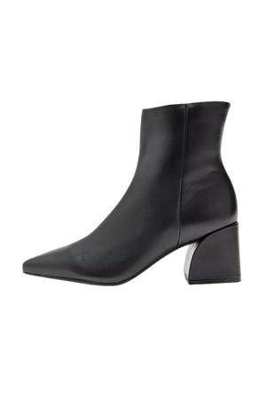 Steve Madden Faris Ankle Boot | Urban Outfitters