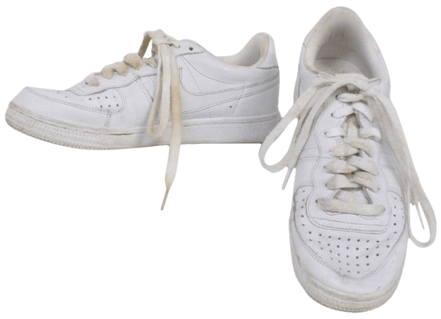 old white tennis shoes