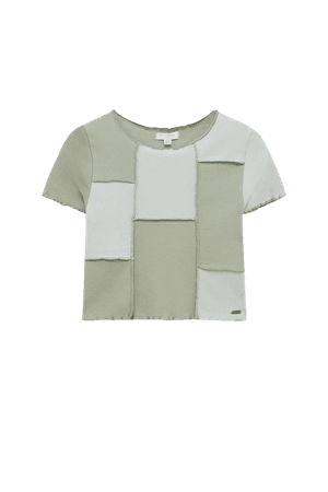 Short sleeve patchwork top with seams - pull&bear