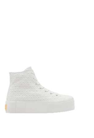 Platform high-top sneakers with Swiss embroidery - Shoes - Woman | Bershka
