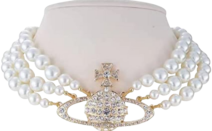 Vivian Westwood pearl necklace