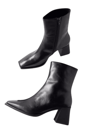 Vagabond Shoemakers Hedda Boot | Urban Outfitters