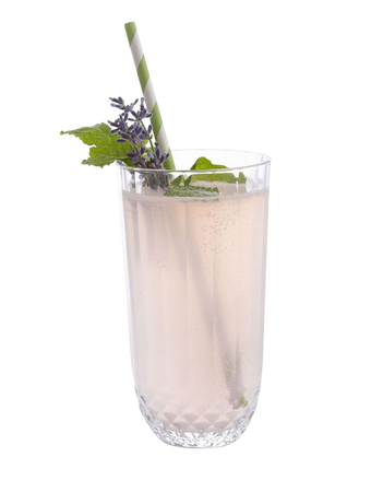 gin and lavender cocktail