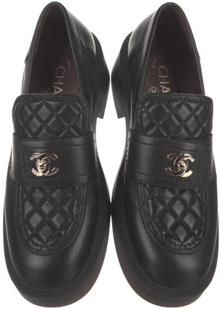Chanel 2021 Interlocking CC Logo Loafers - Black Flats, Shoes - CHA749032 | The RealReal