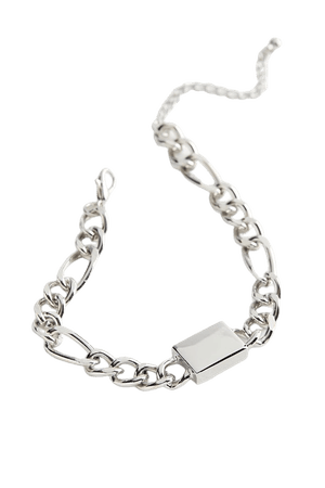 Figaro Chain Nameplate Bracelet | Urban Outfitters