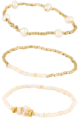 Amber Sceats Pearl Bracelet Set in Gold | REVOLVE