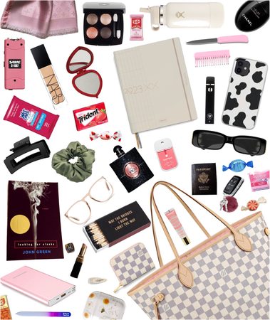 What's in my bag?: never full edition