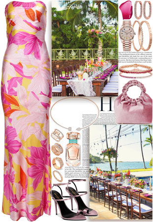 Rose gold dress & luxurious jewelry for a fancy shore event