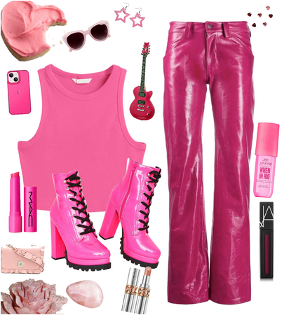 Pink Rockstar girlfriend 🎸🎀