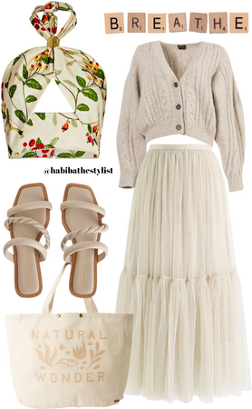 Beige spring outfit