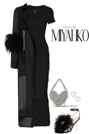black widow🖤 dress available at www.stylesbymiyahko.com