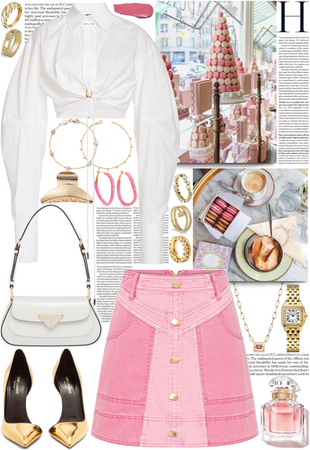 Pink & white outfit with gold jewelry for a cafe time at Laduree