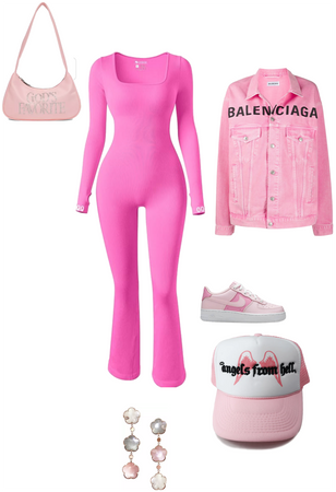 Pink sporty outfit