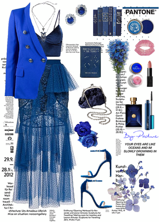 Pantone “classic blue”💙