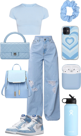 Blue fits 💙🦋🐬