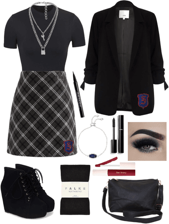 Amber Danvers Inspired Outfit