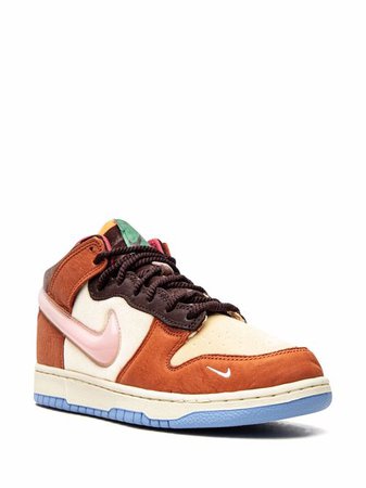 Shop Nike x Social Status Dunk Mid "Chocolate Milk" sneakers with Express Delivery - FARFETCH