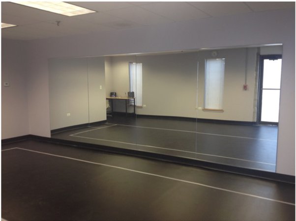 Company Dance Practice Room, Troubled/Untroubled Era