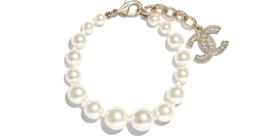 Bracelet, metal, glass pearls, resin & strass, gold, pearly white & crystal - CHANEL