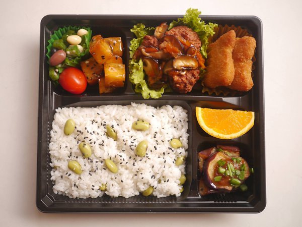 Bento for Vegetarians is now available! - Samurice, creating Onigiris and Bentos made using Japanese rice in Singapore.