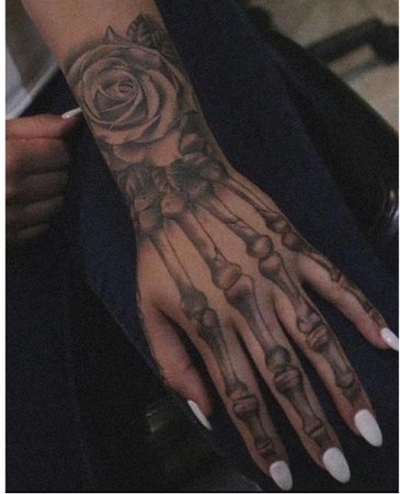 hand tattoo
