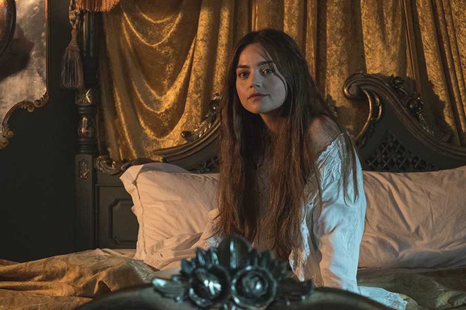 Jenna Coleman as Victoria announces her pregnancy – and viewers go wild! - Photo