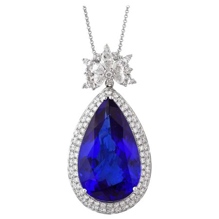 24.06 Carat Pear Shaped Tanzanite Pendant in 18 Karat White Gold with Diamonds For Sale at 1stDibs