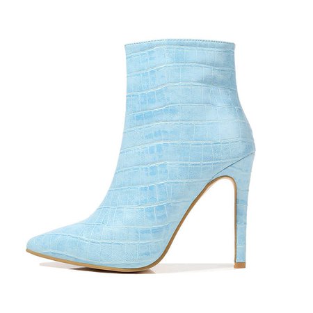 Baby blue ankle boot by HENGSCARYING