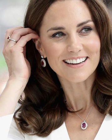 Kate Middleton jewelry