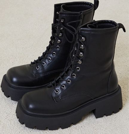 chunky black boots