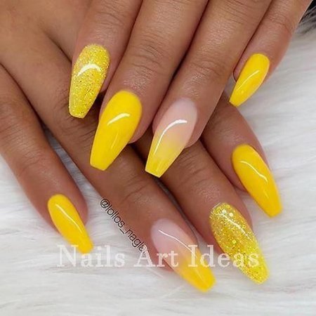 yellow nails