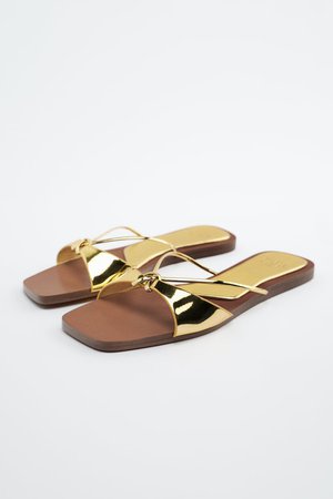 FLAT SANDALS WITH KNOT - Gold | ZARA United States