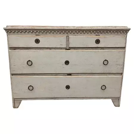 19th Century Swedish Late Gustavian Chest of Drawers For Sale at 1stDibs