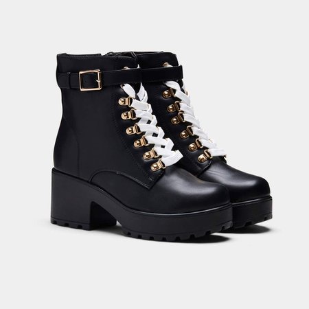 Black Chunky Platform Biker Boots with White Laces and Ski Hooks – KOI footwear