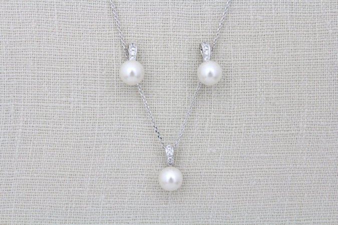 Delicate pearl necklace and earring set Bridesmaid jewelry set | Etsy