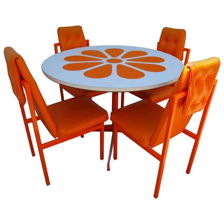 retro table and chair