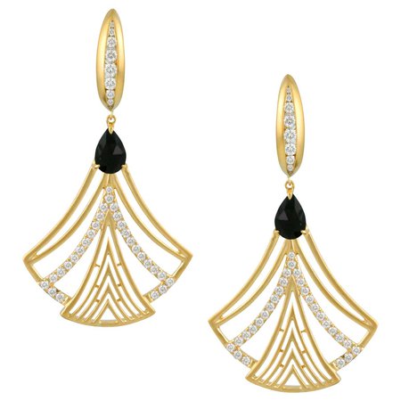 18 Karat Matte Yellow Gold Art Deco Style Drop Dangle Earrings with Black Onyx For Sale at 1stDibs