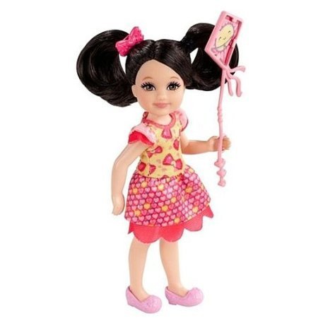 Amazon.com: Madison w/ Pink Kite: Barbie Chelsea & Friends Summer Dreamhouse Collection ~5.5' Doll Figure: Toys & Games