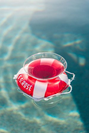 Wine Holder Pool Float Set | Urban Outfitters