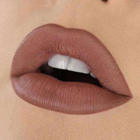 light brown lipstick lips – Pesquisa Google
