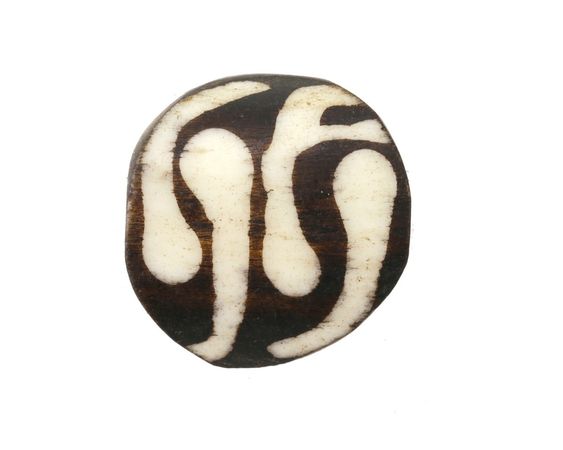 African Batiked Bone Wave Tile 19-22x20-23mm - Lima Beads
