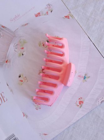 Watch Me Hair Clip Baby Pink