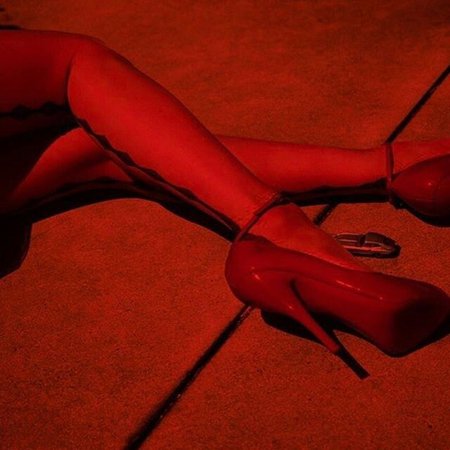 red heels aesthetic